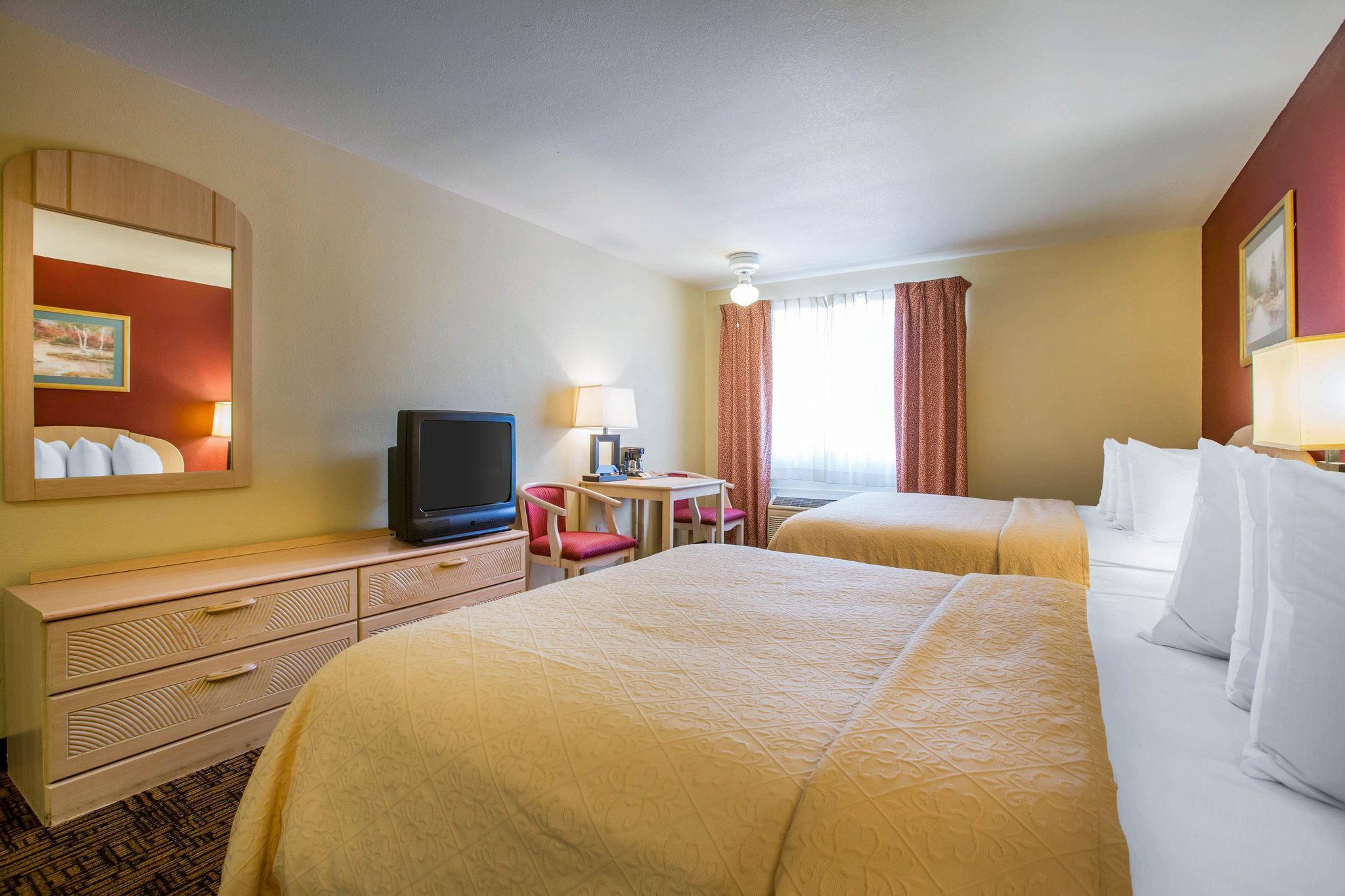Quality Inn & Suites Weed Eksteriør billede