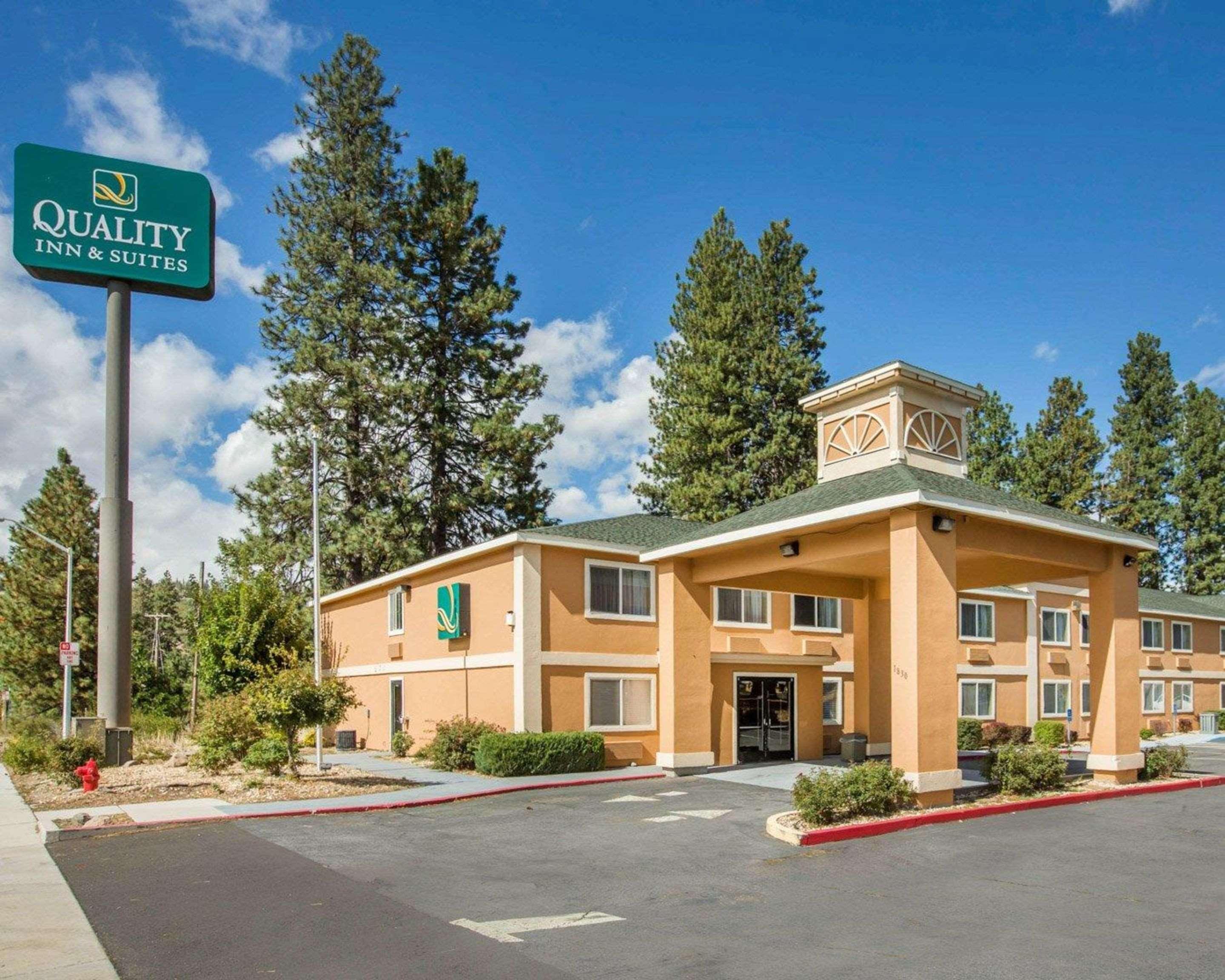 Quality Inn & Suites Weed Eksteriør billede