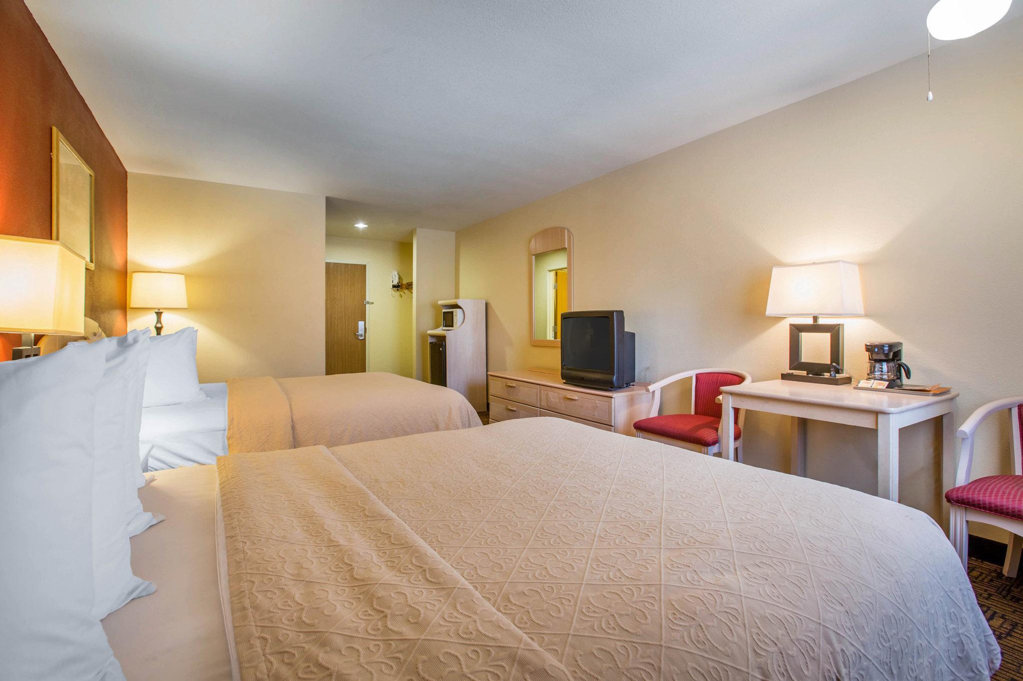 Quality Inn & Suites Weed Eksteriør billede