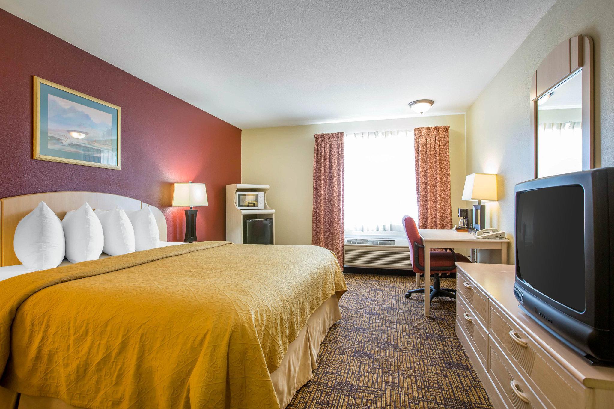 Quality Inn & Suites Weed Eksteriør billede