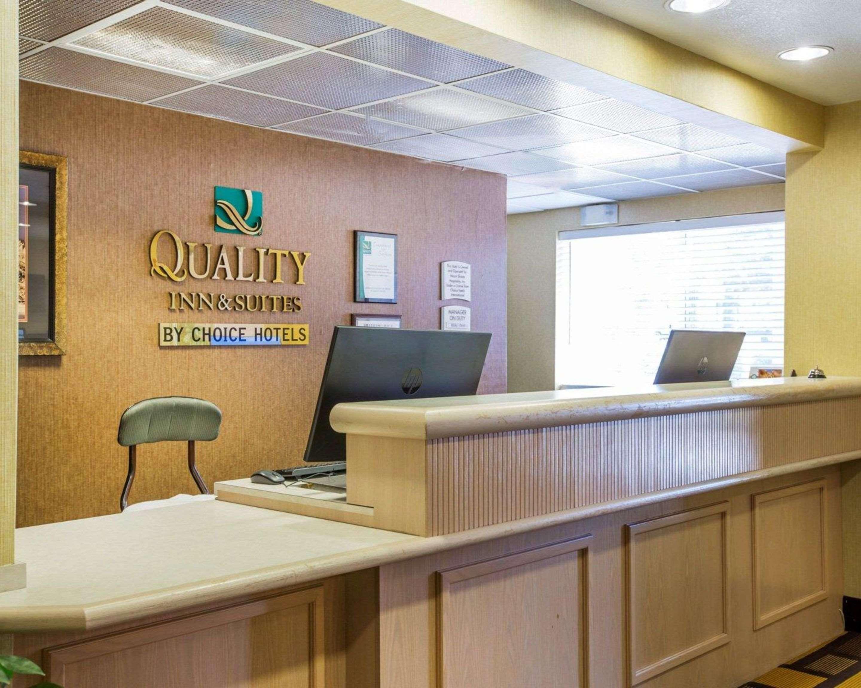 Quality Inn & Suites Weed Eksteriør billede