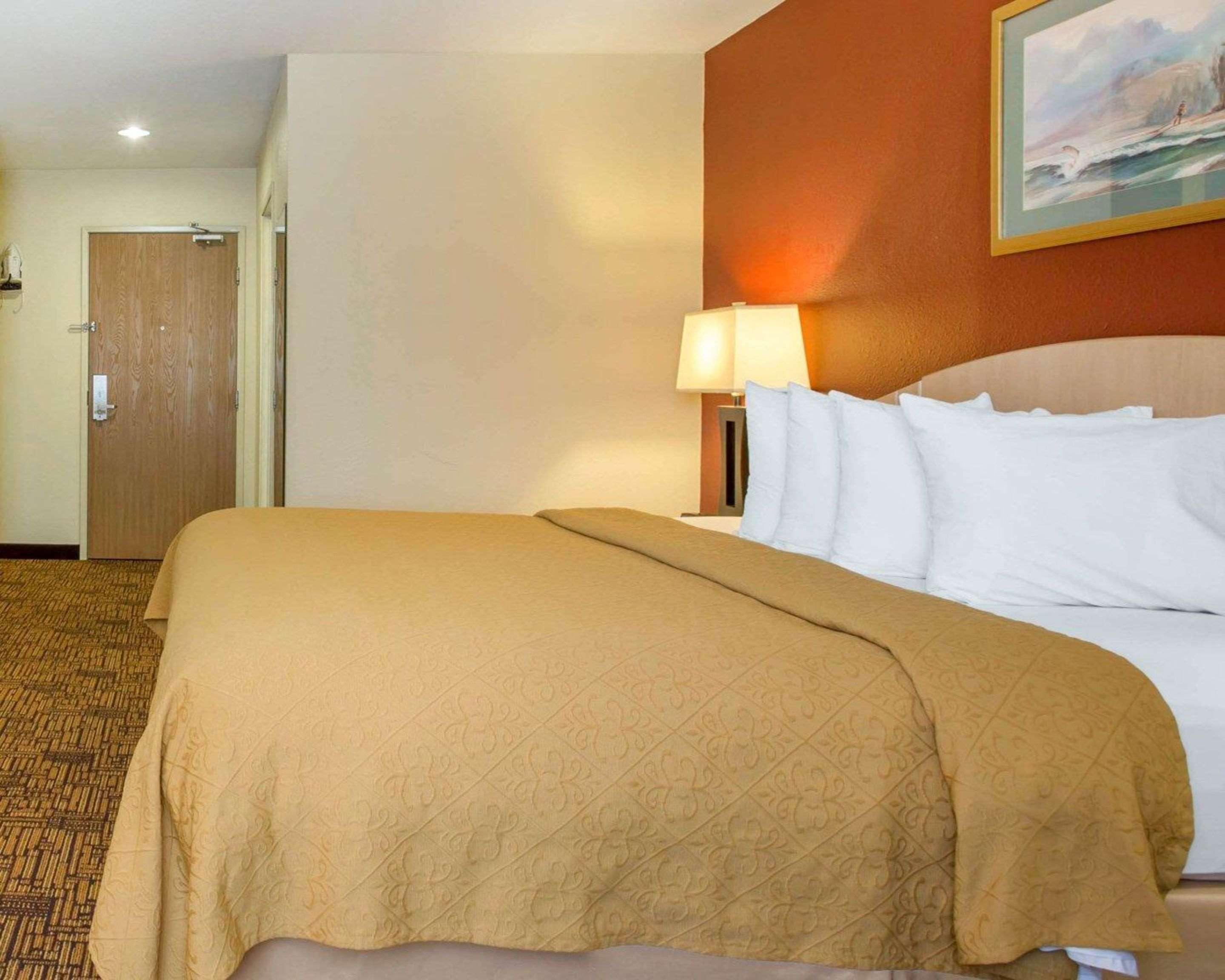 Quality Inn & Suites Weed Eksteriør billede